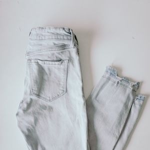 Old Navy High Waisted Light Wash Jeans